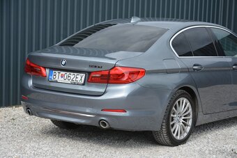 BMW rad 5 3.00 Drive, automat, koža, TopStav - 9