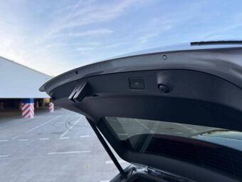 Volkswagen Arteon SB R-line 2.0 TDI 147kw 4MOTION DSG
 - 9