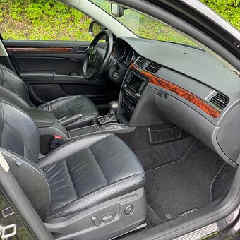 Škoda Superb 2.0 TDi DSG - 9