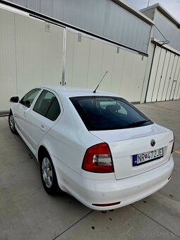 Octavia Elegance 1.9 TDI 77KW - 9