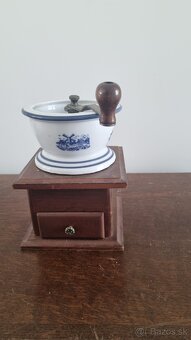 Mlynček na kávu porcelan - 9