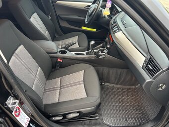 BMW X1 18d xDrive - 9