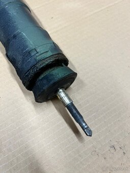 Tlmiče zadné vzduchové Mercedes W211,219 - 9