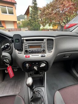 Kia Rio červená metalíza - 9