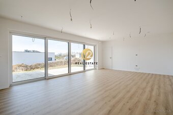 REZERVOVANÉ PREDAJ – NOVOSTAVBA v štandarde - moderný 4i bu - 9