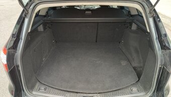 Ford Mondeo Combi 2.0 TDCi Titanium, displej Convers+ - 9