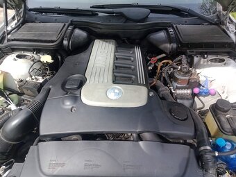 BMW e39 530D 142kw Automat Touring - 9