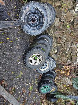 Lada Niva 1,7 štvorbodový vstrek -- riadiaca jednotka - 9