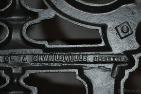 Liatinový stojan na dáždniky - 9