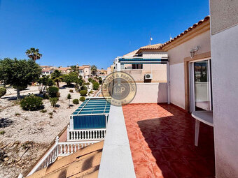 Apartmán 3+1 s bazénom Torrevieja-Los Altos, Španielsko - 9