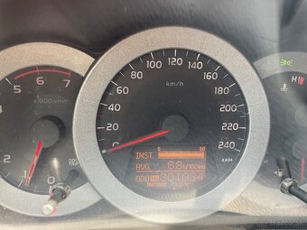 Toyota RAV4 2.2 D-4D - 9