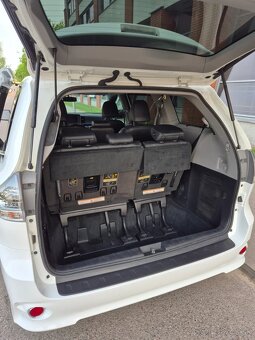 Toyota Sienna 3,5 SE 2015/16 BÍLÁ PERLA TOP STAV - 9