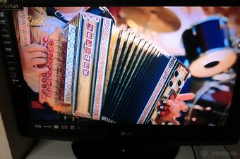 Lcd televízor LG 32LG3000 . - 9