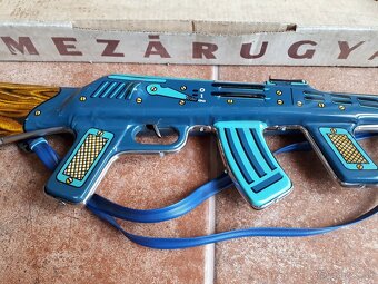 Stara hracka - Samopal z nasho detstva - 9