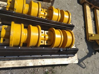 Pojazdové rolne pre buldozér T130/T170 - 9
