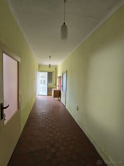 Na predaj rodinný dom v obci Selice - 9