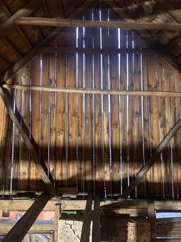 Predám starý krov zo stodoly - 9