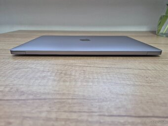 MacBook Pro (13-inch, 2019) /Core-i5/16GB RAM/256GB SSD - 9