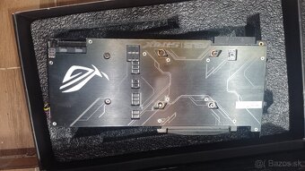 Asus ROG Strix GeForce RTX 2080 Super 8G Gaming - 9
