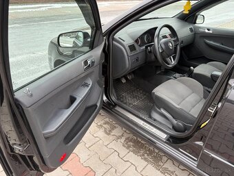 Škoda Fabia 1.9 TDi 96kw RS serviska - 9