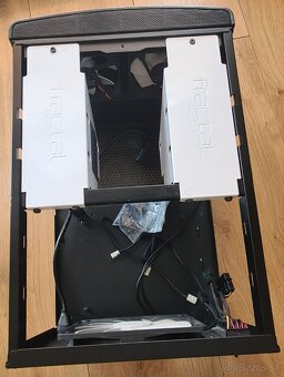 Pc skrinka Fractal - 9