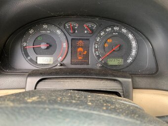 Rozpredam superb na nahradne diely - 9