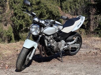 Honda Hornet 600 - 9