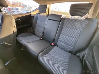 Mercedes benz A - 9