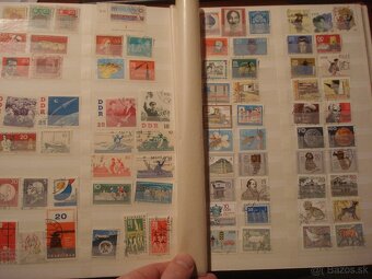 48 stranový album A4 + 940 rôznych známok NDR - 9