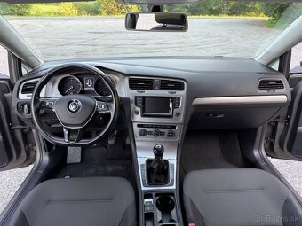 Volkswagen Golf 7 benzín - 9