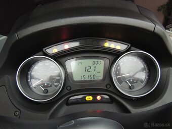 PIAGGIO MP3 350 HPE 2019 ABS ASR ,,B" vodičák - 9