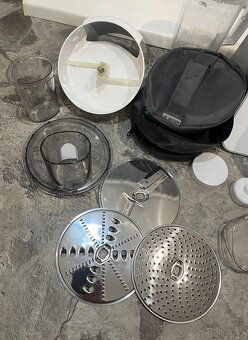 Bosch MUM 58243 1000W kuchynský robot - 9