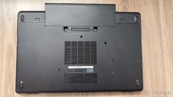 Dell Latitude E6540 - 9