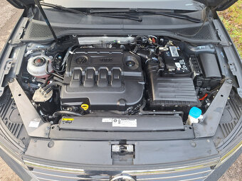 VW PASSAT B8 2,0 TDi Comfortline 150 PS kombi - 9