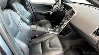 Ponúkame na predaj vozidlo Volvo XC60 - 2,0d 110kw AT8 - 9