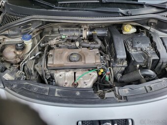 Peugeot 207 1.4 benzín - 9
