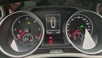 Volkswagen Touran 2.0 TDI - 9