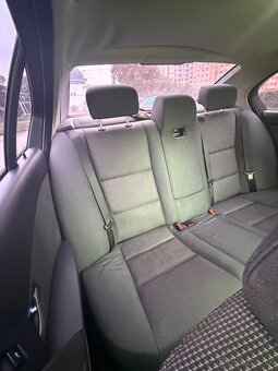 525D E60 - 9