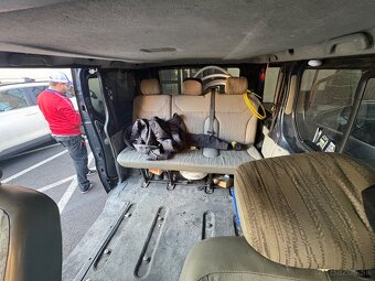 Predám Opel Vivaro 1,9 TDI - 9