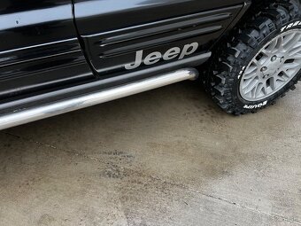 Jeep Grand Cherokee - 9