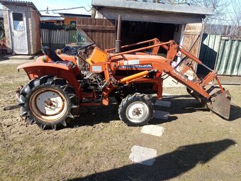 Predám Hinomoto s čelným nakladacom - 9