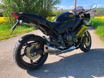 Honda CBR 600 FF - 9