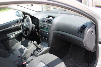 Škoda Octavia 1.4 MPI Ambiente - 9