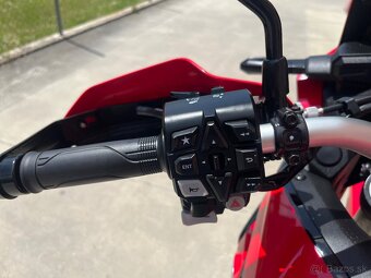 Honda Africa Twin 1100 - 9