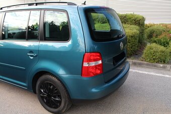 Volkswagen Touran 2.0 TDI DSG - 9