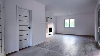 NOVOSTAVBY: 7min. od Humenného, obec Ptičie - dom na kľuč - 9