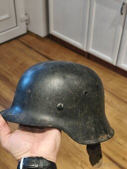 Nemecka helma M42. Veľkosť 64 - 9
