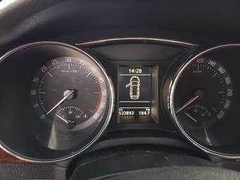 Škoda SuperB combi 2.0 TDi 125 kw DSG - 9