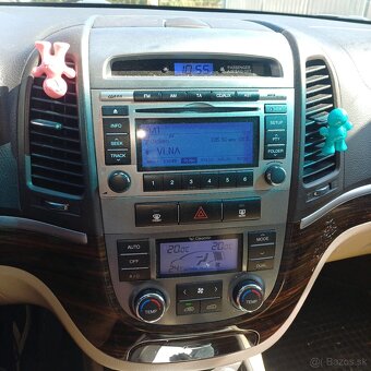 Hyundai Santa Fe - 9