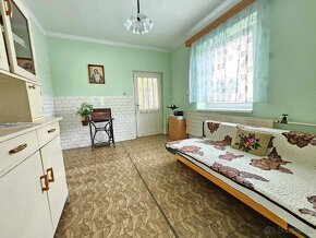 RD v obci RADAVA - 5min.od PODHÁJSKEJ - 9